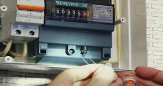 Скрытая проводка в деревянном доме в Ржеве от 1560 рублей - профессиональный монтаж
